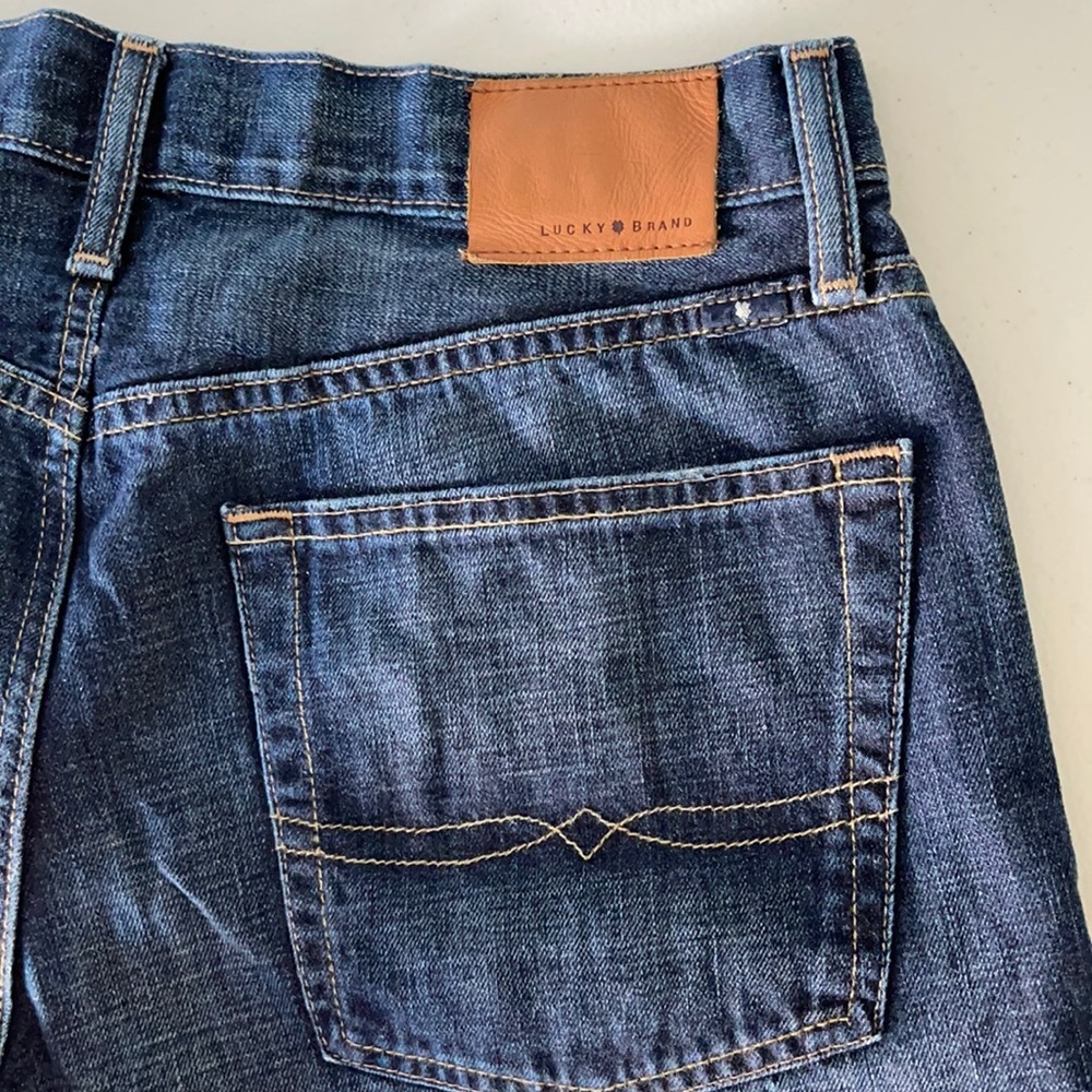 LUCKY BRAND 221 original straight jeans 32 W 30 L